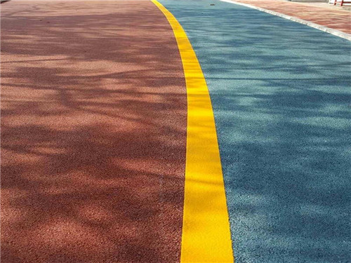 彩色沥青路面在雨季施工要注意什么？