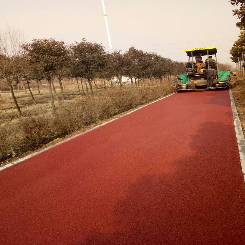 南三环彩色沥青道路摊铺施工