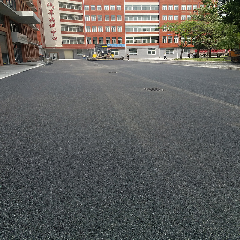 高新区郑州轻工业大学沥青路面铺装施工